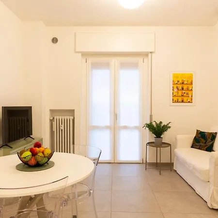 Apartment Brenta Floor - Mm3 Yellow Line *